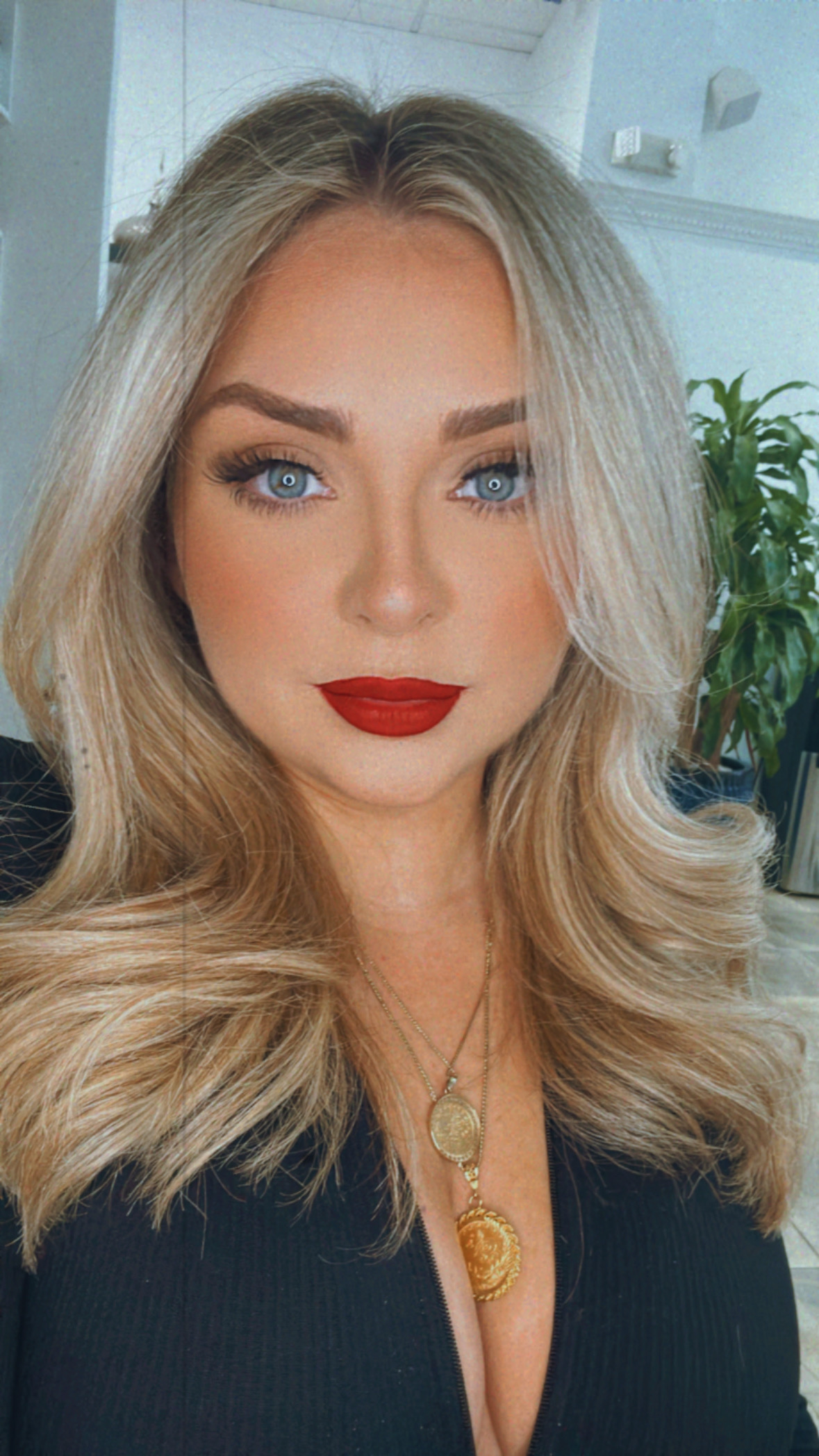Abby is a talented and experienced hairstylist with a decade of passion and expertise in the hair industry. With 10 years of hands-on experience